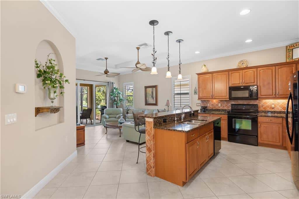 10428 Materita Dr, Fort Myers, photo 6