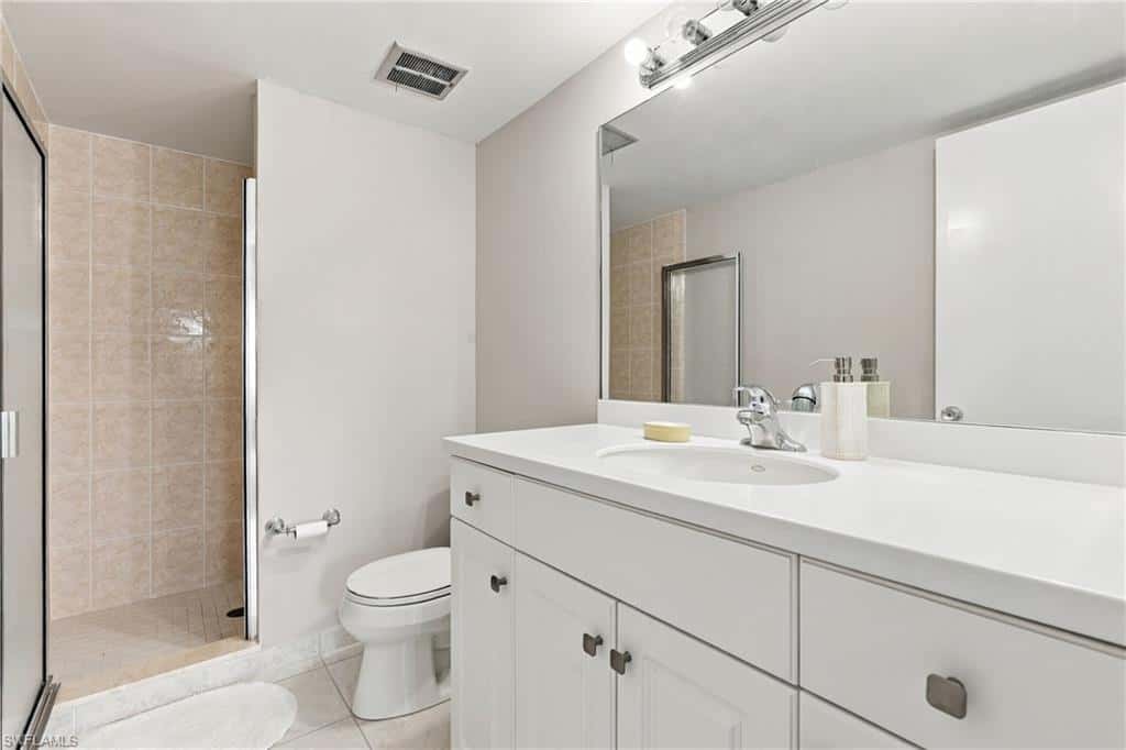 3410 Gulf Shore Blvd #304, Naples, photo 23