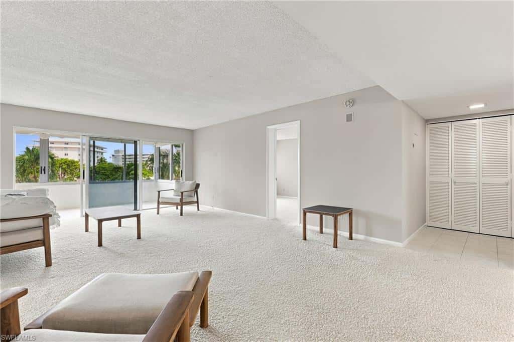 3410 Gulf Shore Blvd #304, Naples, photo 6