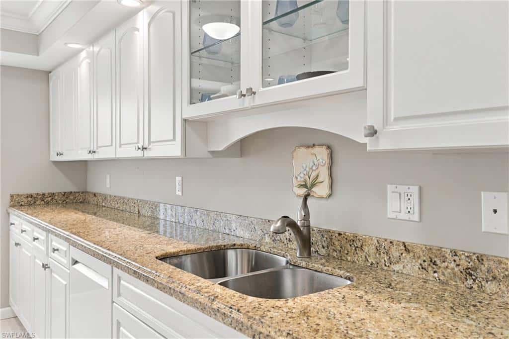 3410 Gulf Shore Blvd #304, Naples, photo 13