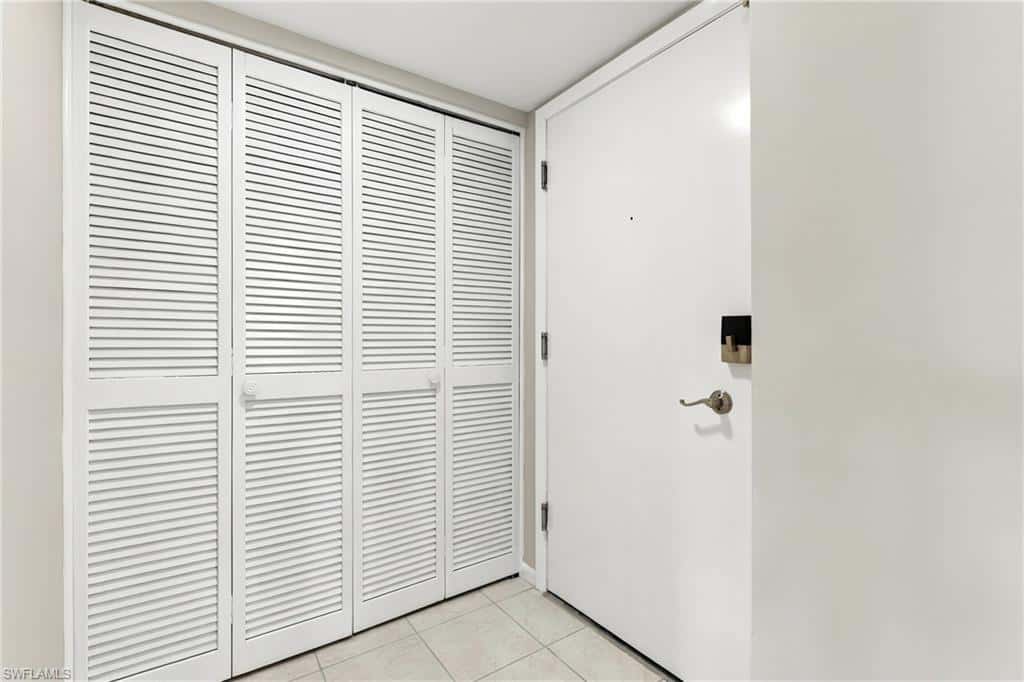 3410 Gulf Shore Blvd #304, Naples, photo 26
