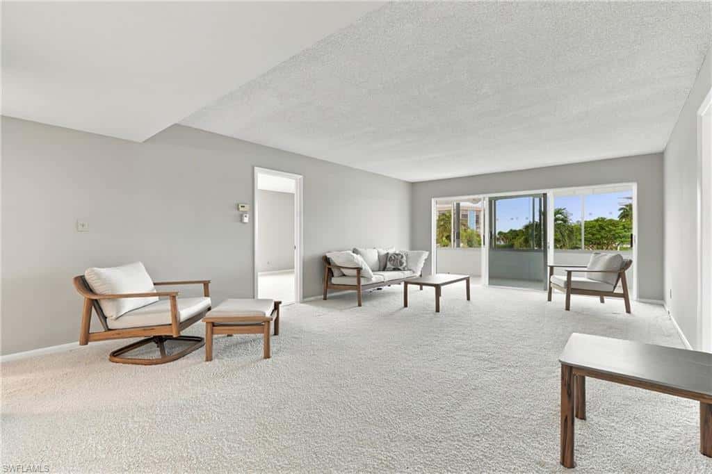 3410 Gulf Shore Blvd #304, Naples, photo 5