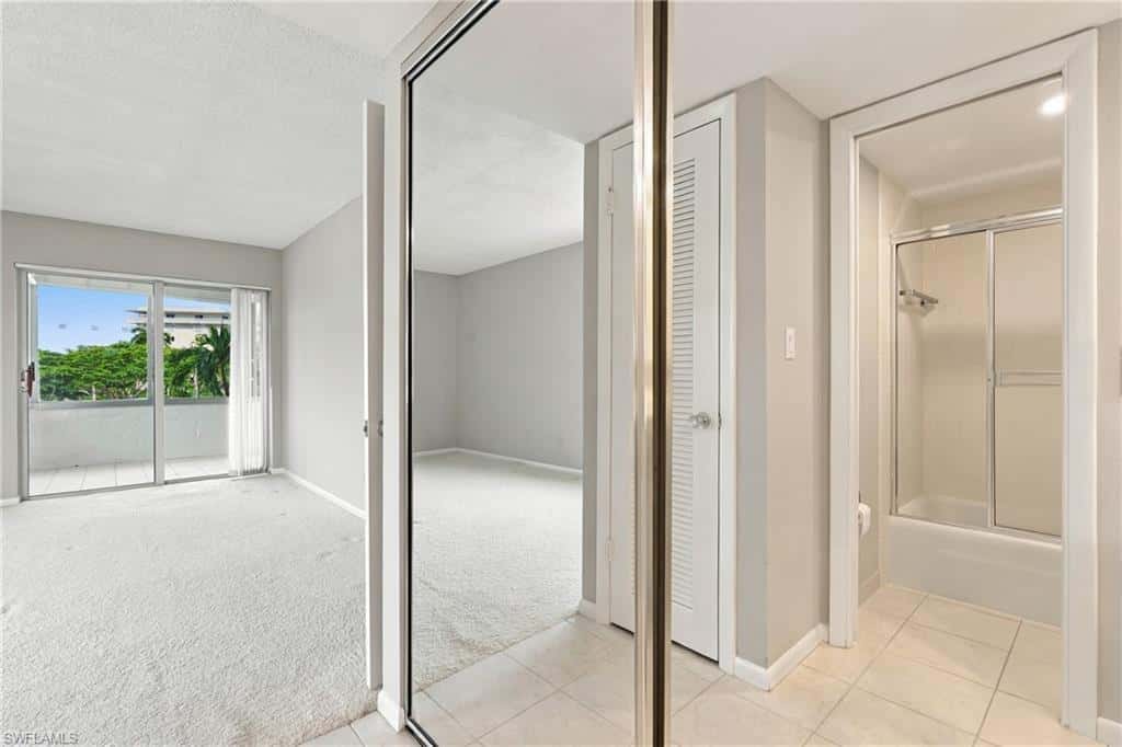 3410 Gulf Shore Blvd #304, Naples, photo 21