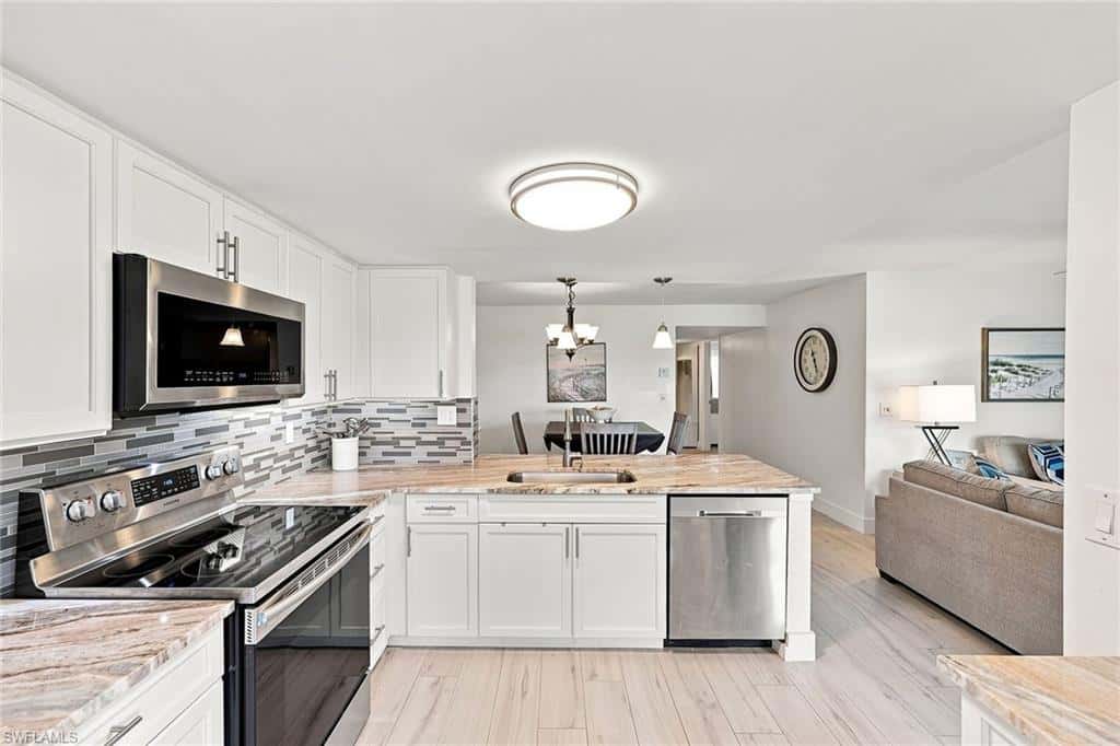 7360 Glenmoor Ln #205, Naples, photo 11