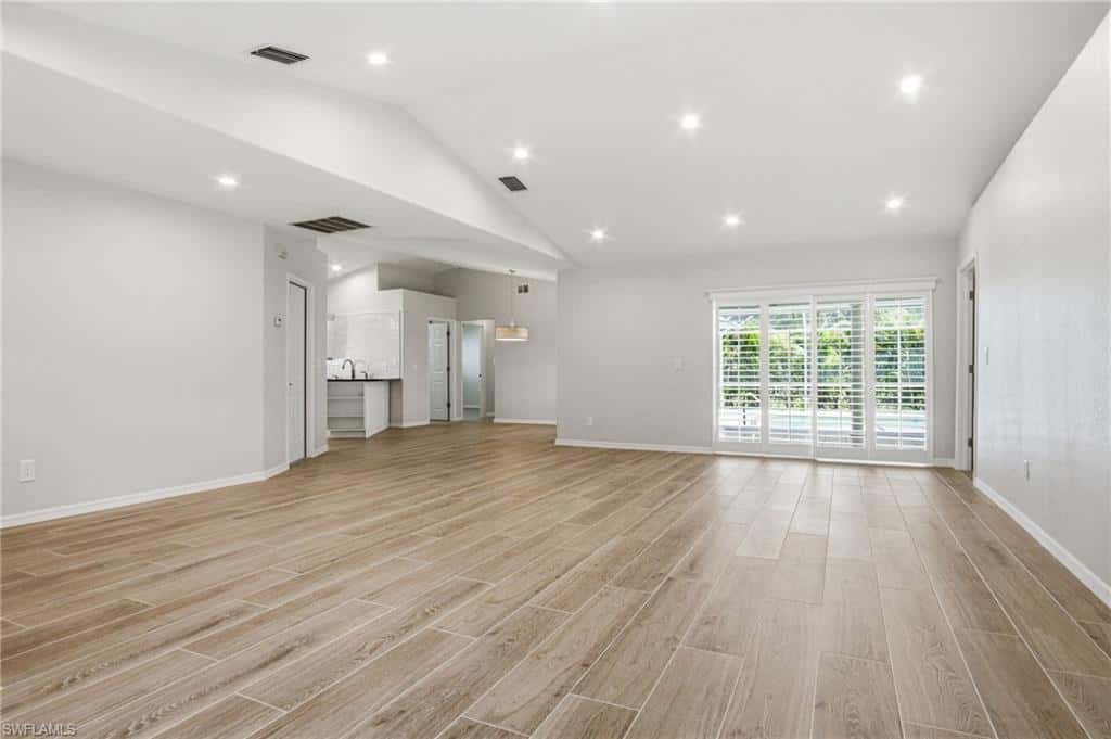 25273 Moriah Ln, Bonita Springs, photo 6