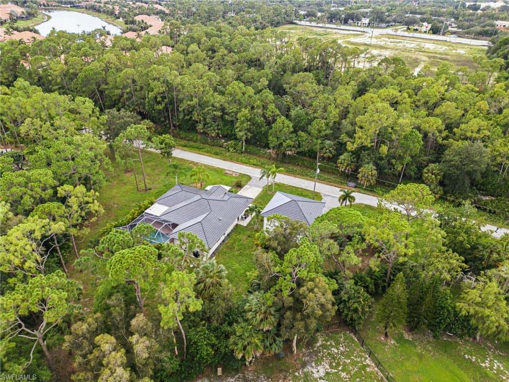 25273 Moriah Ln, Bonita Springs, photo 35