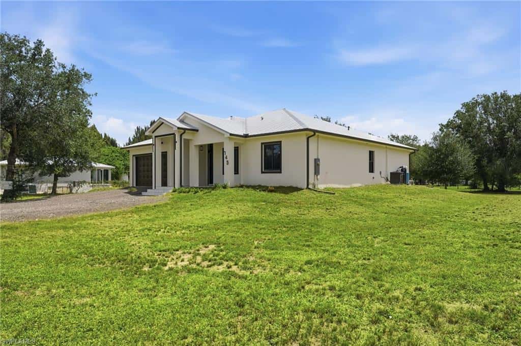 745 Estribo St, Clewiston, photo 4