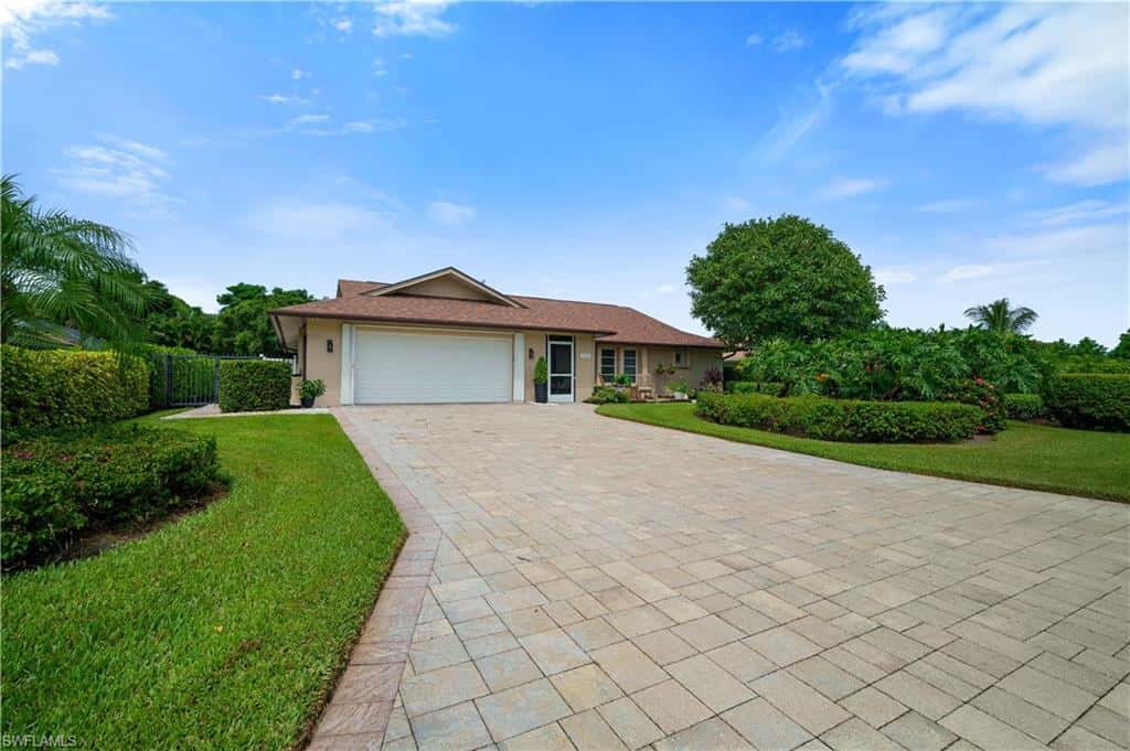 2236 Queens Blvd, Naples, photo 6