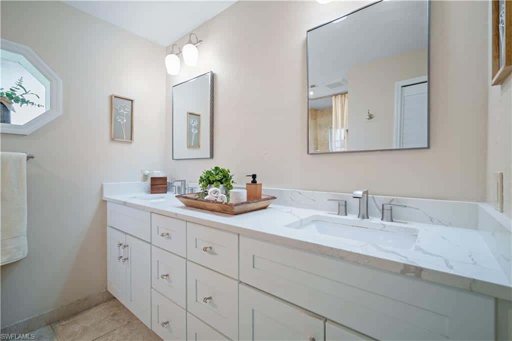 2236 Queens Blvd, Naples, photo 17