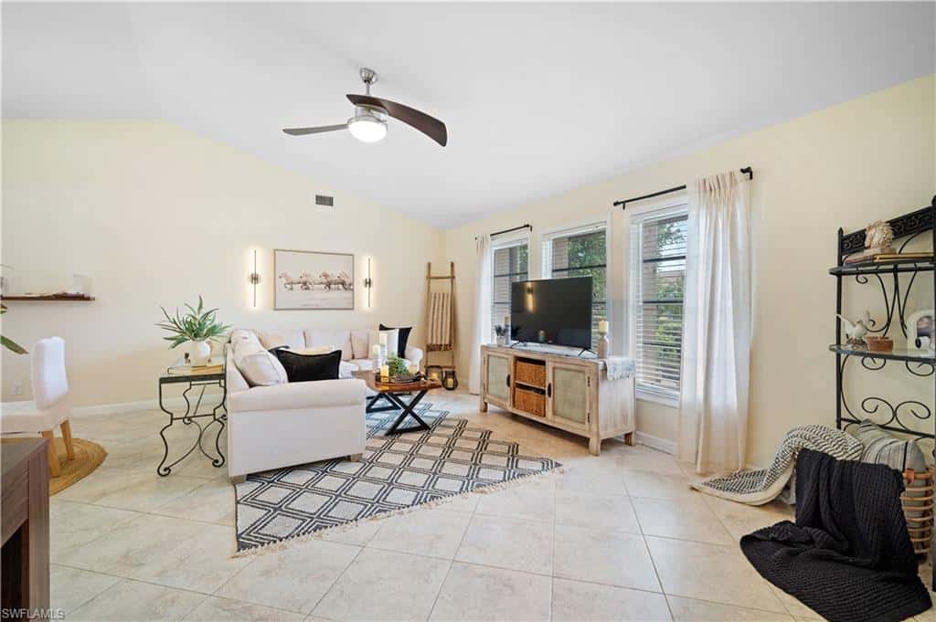 2236 Queens Blvd, Naples, photo 10