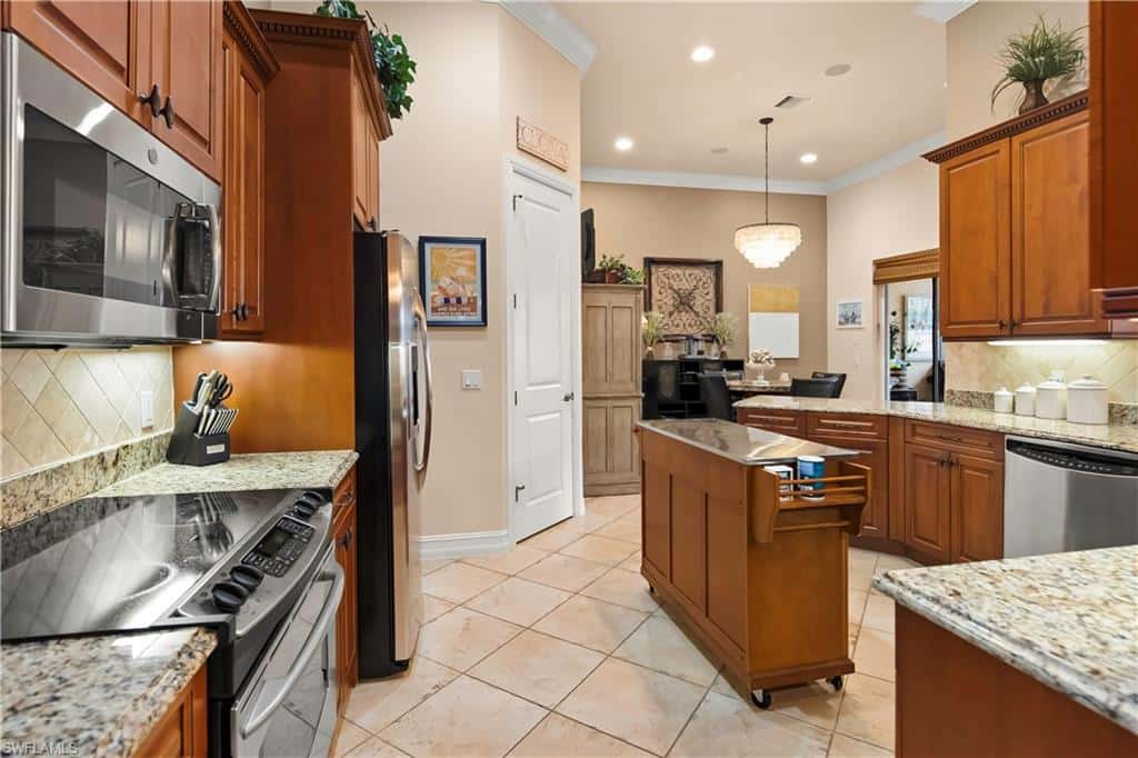 5038 Rustic Oaks Cir, Naples, photo 9