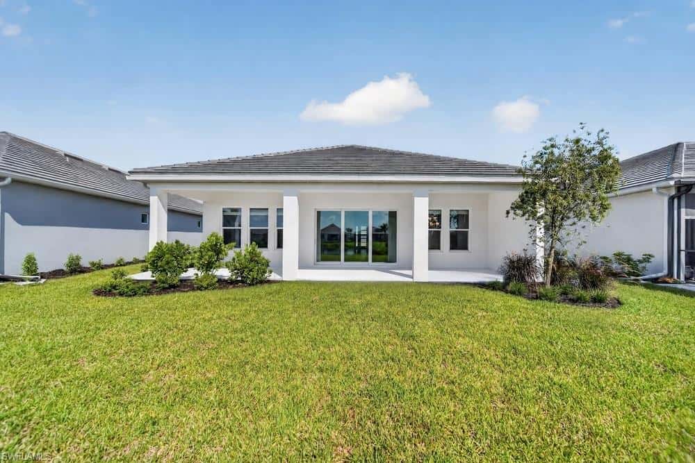 15690 Genova Dr, Naples, photo 31