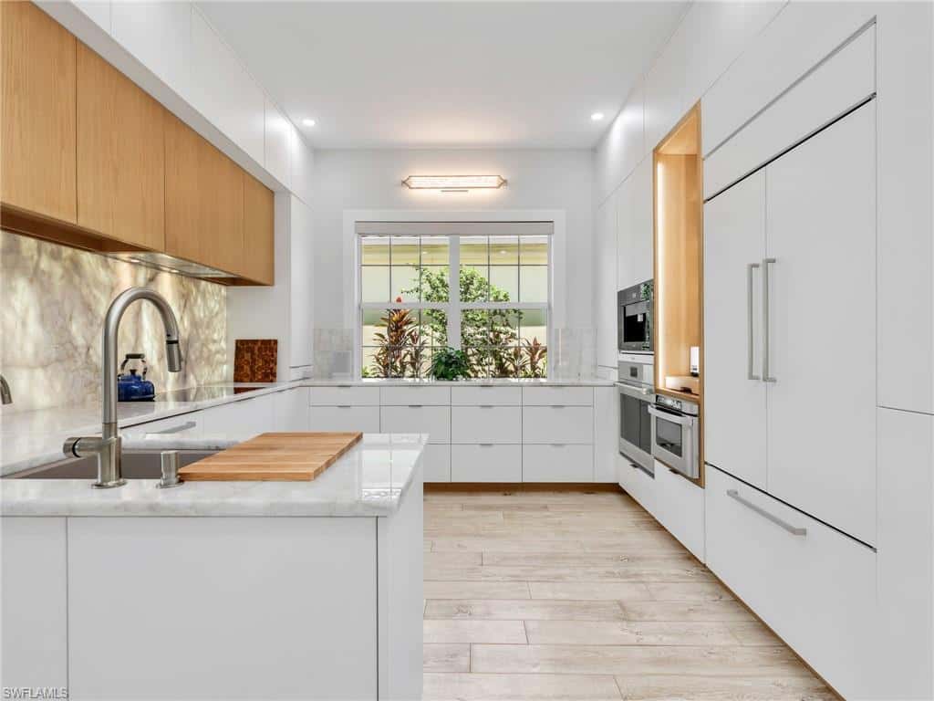 7658 Sicilia Ct, Naples, photo 19