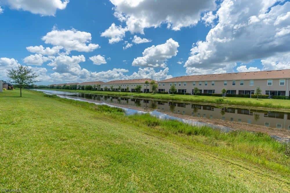 2645 Vine Ave, Naples, photo 32