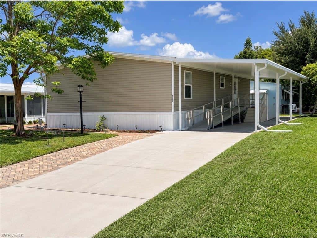 9325 Baron Rd, Bonita Springs, photo 6