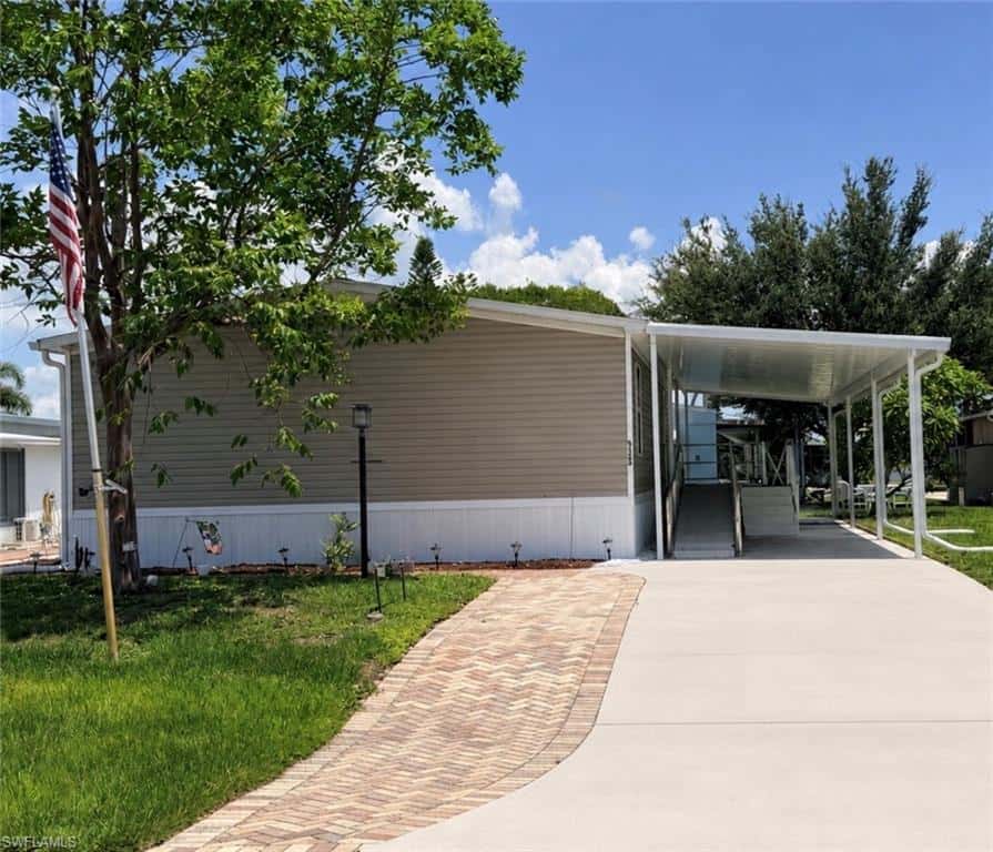 9325 Baron Rd, Bonita Springs, photo 4