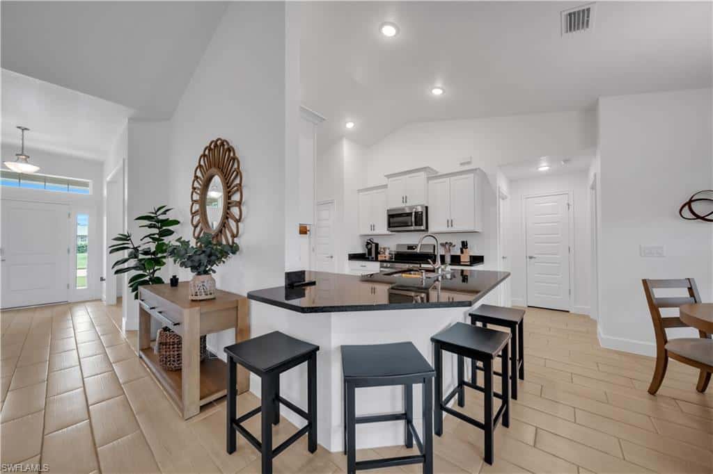125 11th Ter, Cape Coral, photo 13