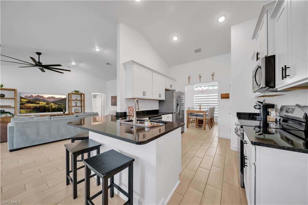 125 11th Ter, Cape Coral, photo 16