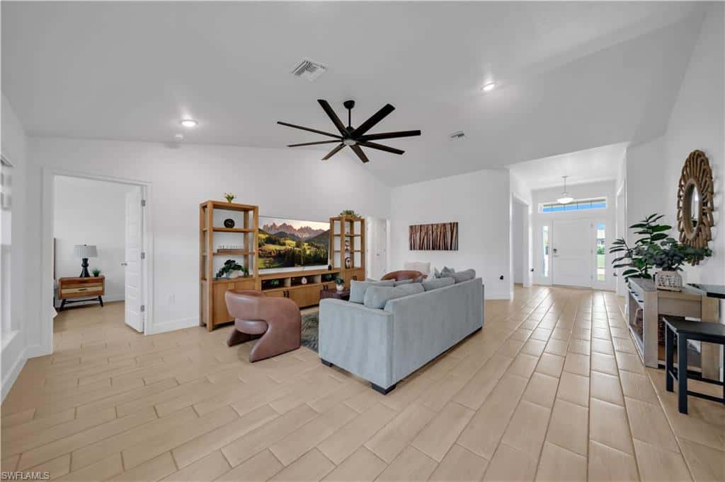 125 11th Ter, Cape Coral, photo 14
