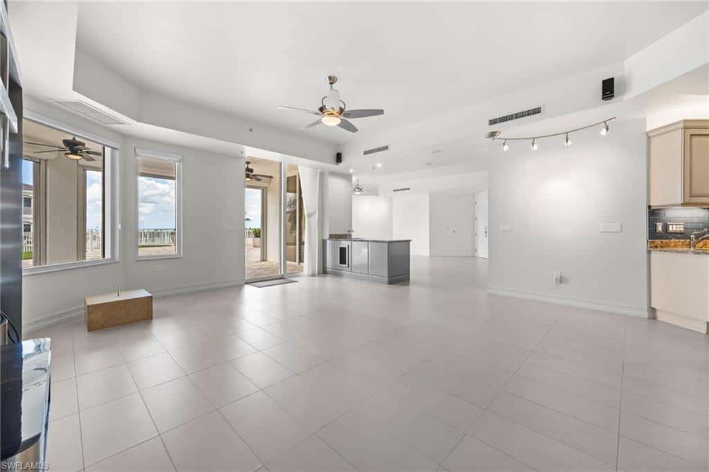 14270 Royal Harbour Ct #323, Fort Myers, photo 11