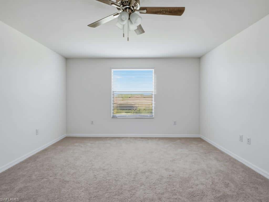 1577 Vizcaya Ln, Naples, photo 6