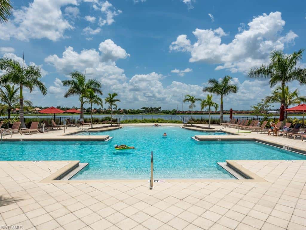 1577 Vizcaya Ln, Naples, photo 30