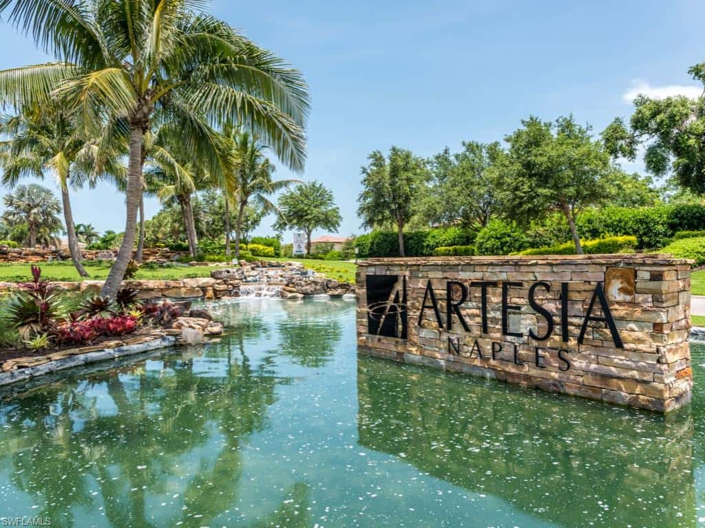 1577 Vizcaya Ln, Naples, photo 34