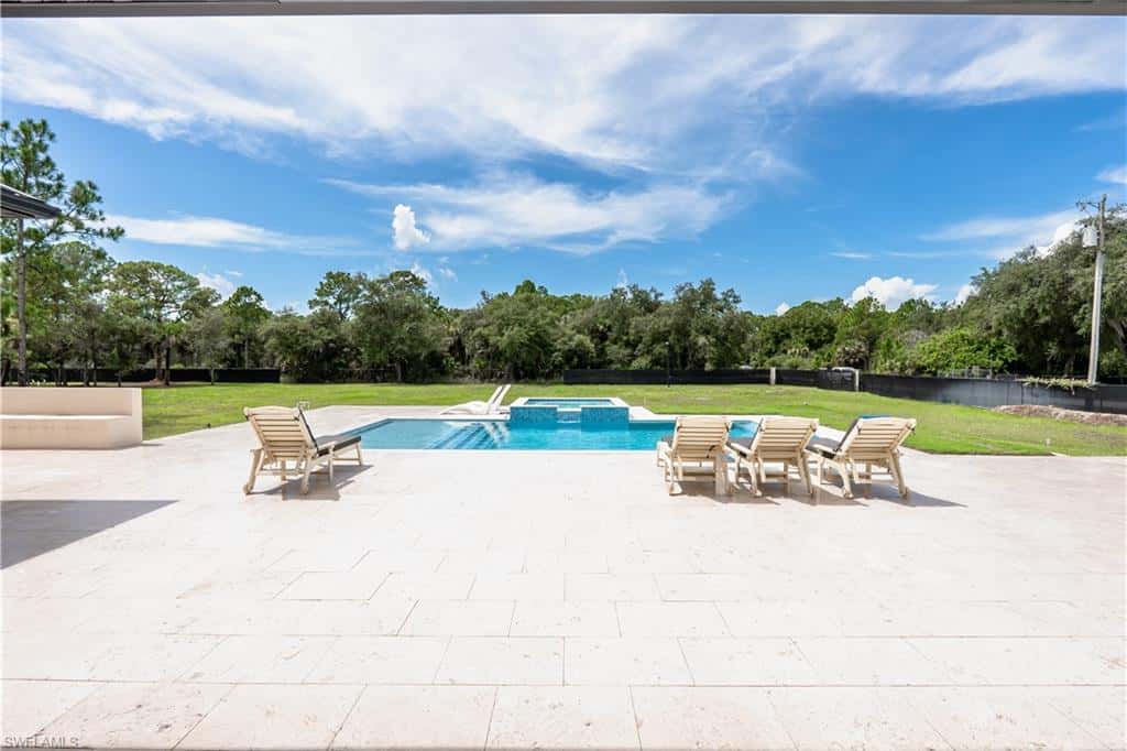 300 Montura Ave, Clewiston, photo 17