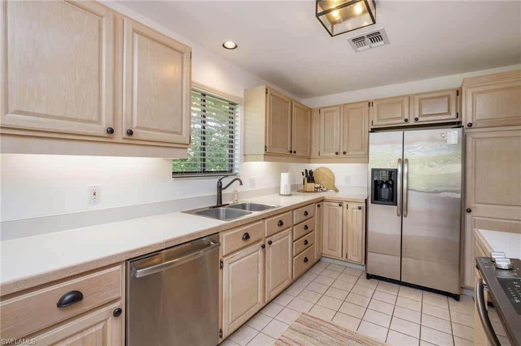 27100 Oakwood Lake Dr, Bonita Springs, photo 9