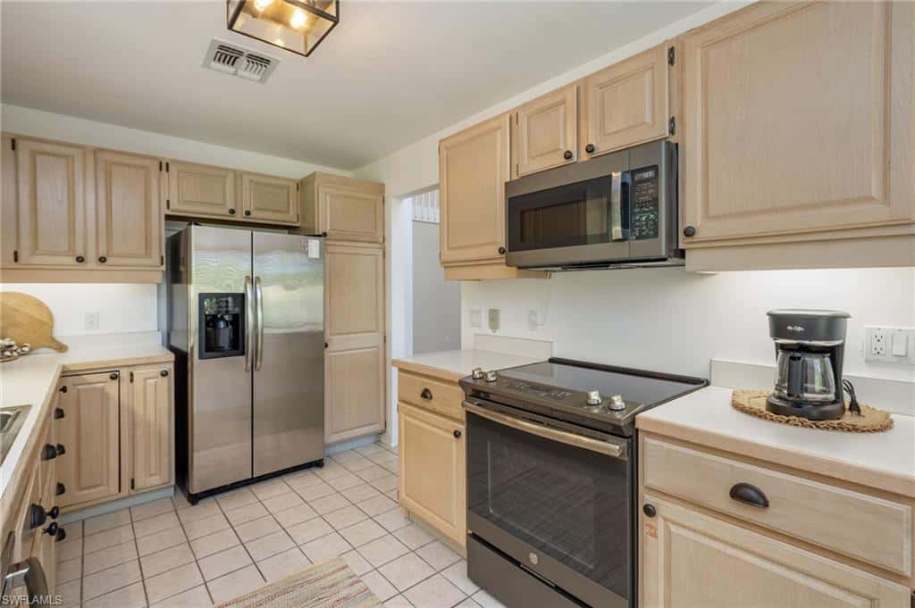 27100 Oakwood Lake Dr, Bonita Springs, photo 8