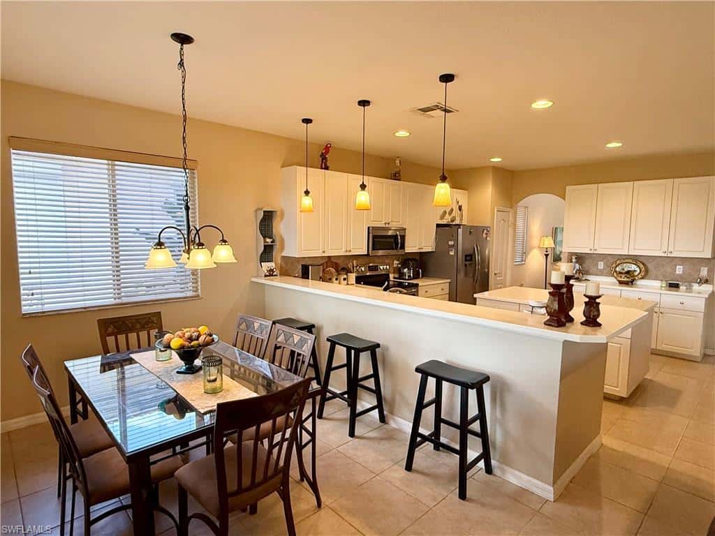 15470 Laguna Hills Dr, Fort Myers, photo 12