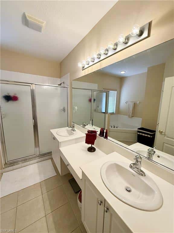 15470 Laguna Hills Dr, Fort Myers, photo 32