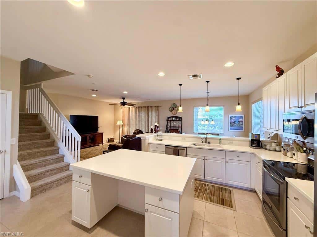 15470 Laguna Hills Dr, Fort Myers, photo 10