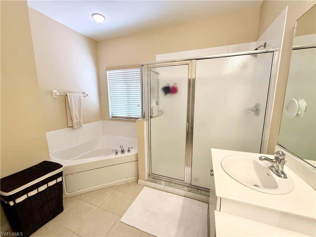 15470 Laguna Hills Dr, Fort Myers, photo 31