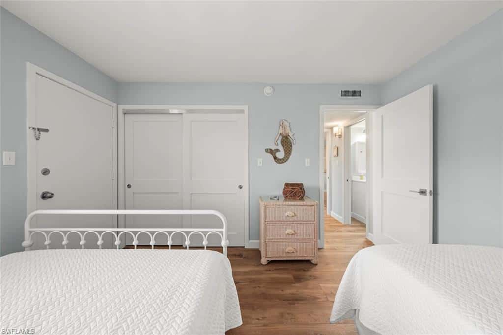 979 Gulf Dr #242, Sanibel, photo 35