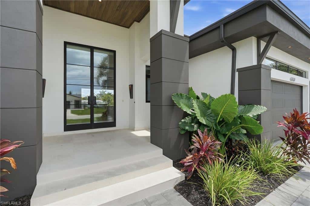 4949 Seville Ct, Cape Coral, photo 4