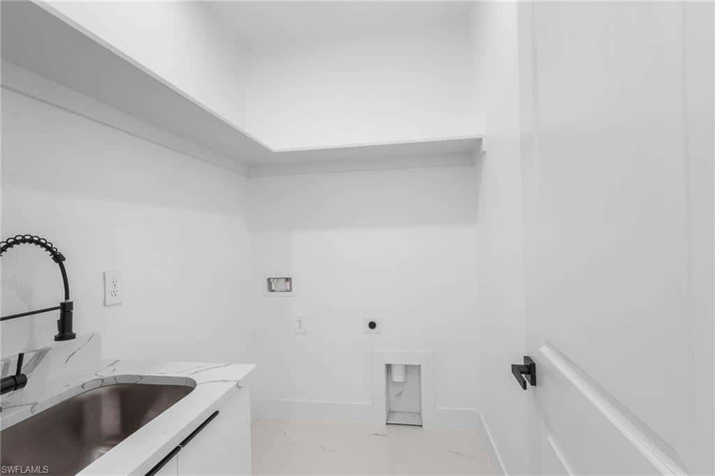 1018 Juanita Pl, Cape Coral, photo 29