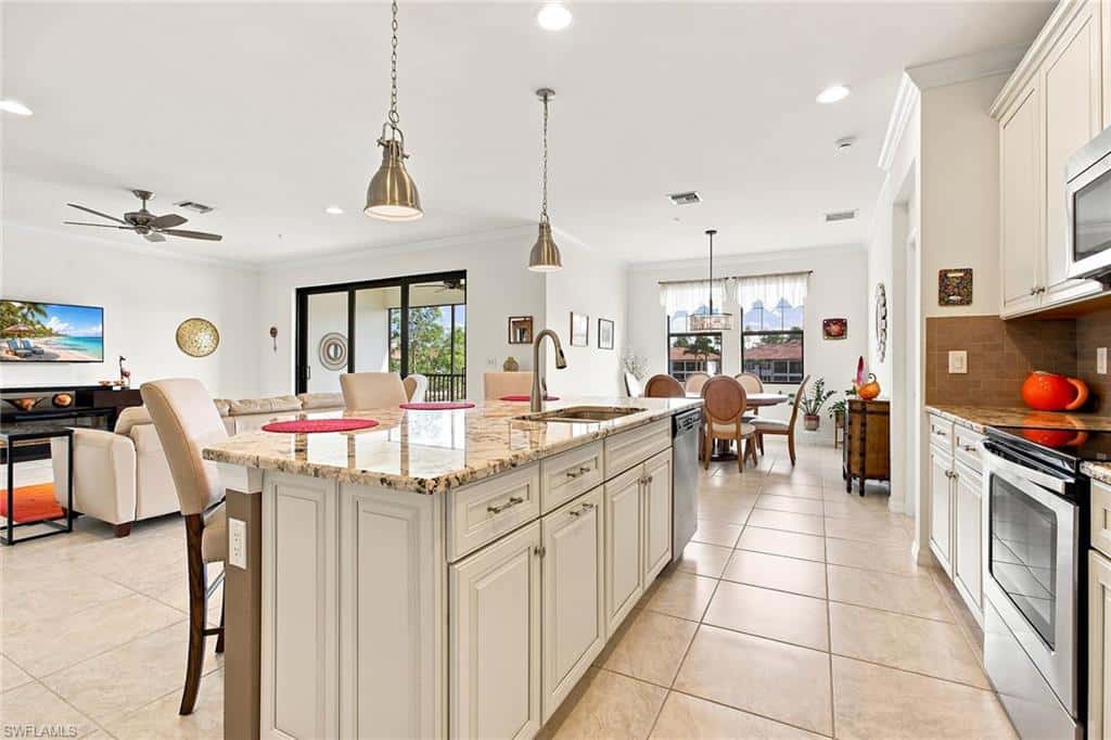 15157 Palmer Lake Cir #202, Naples, photo 10