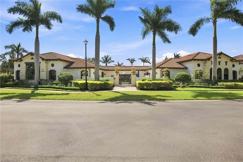 15157 Palmer Lake Cir #202, Naples, photo 29