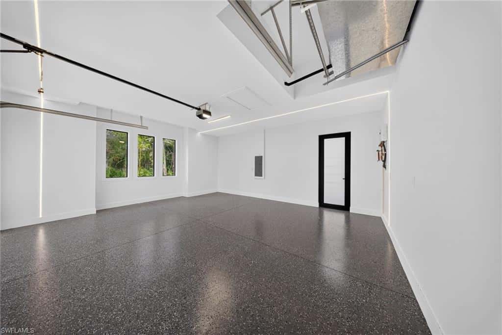 533 6th St, Naples, photo 23