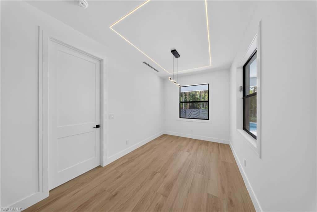533 6th St, Naples, photo 13