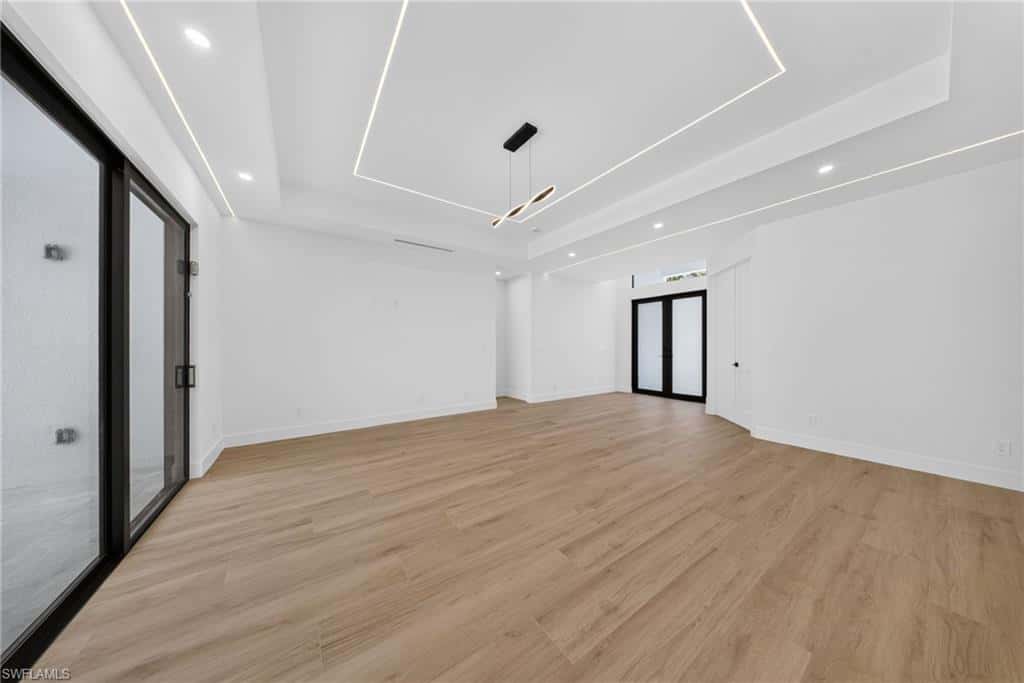 533 6th St, Naples, photo 5