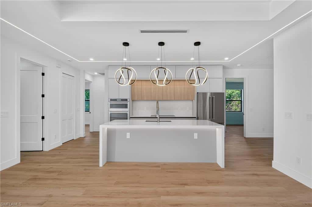 533 6th St, Naples, photo 37
