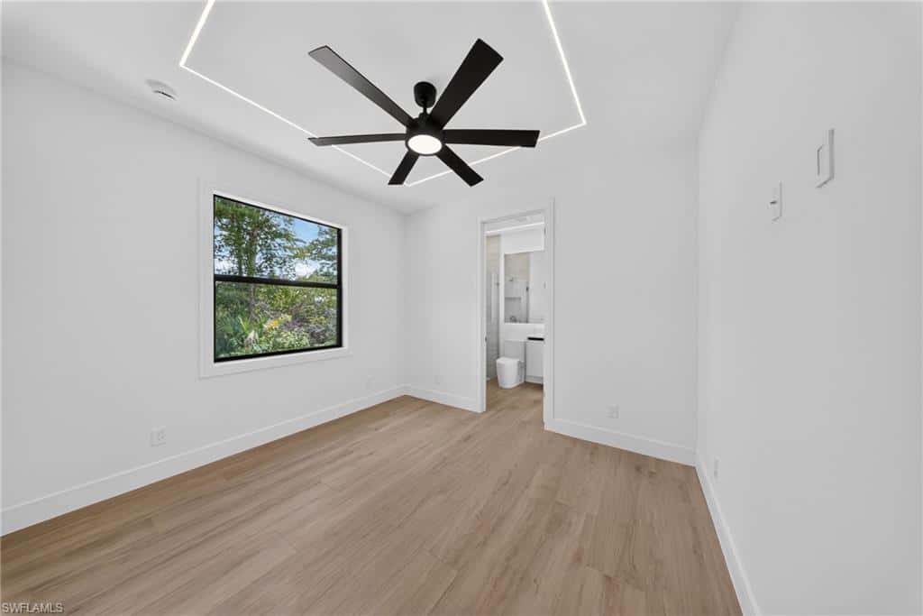 533 6th St, Naples, photo 15