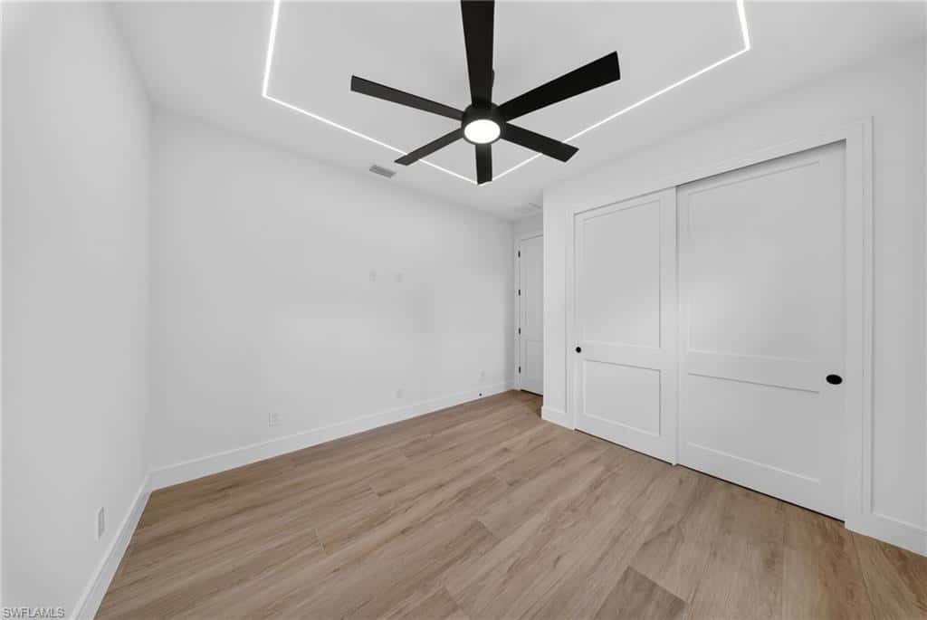 533 6th St, Naples, photo 19
