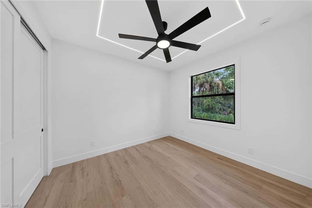 533 6th St, Naples, photo 21