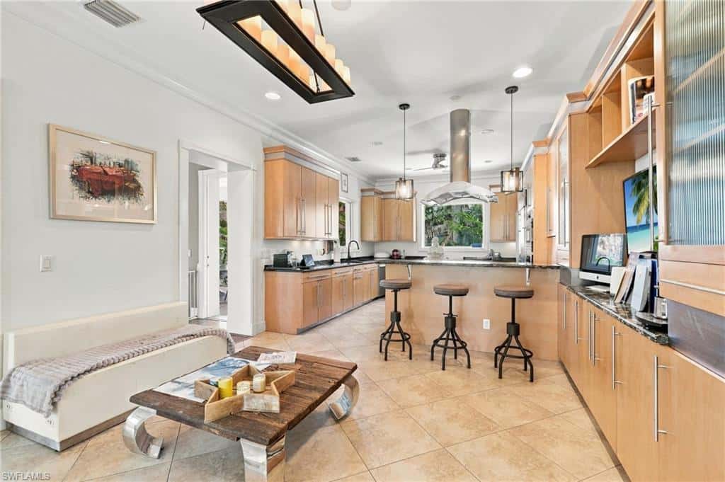 1205 Caloosa Dr, Fort Myers, photo 5
