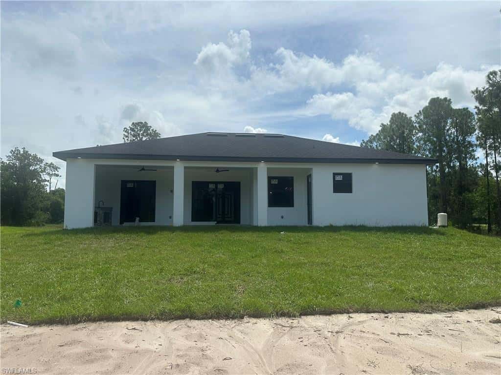 119 Moore Ave, Lehigh Acres, photo 6