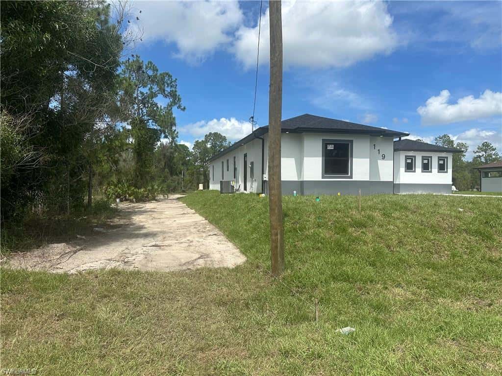 119 Moore Ave, Lehigh Acres, photo 5