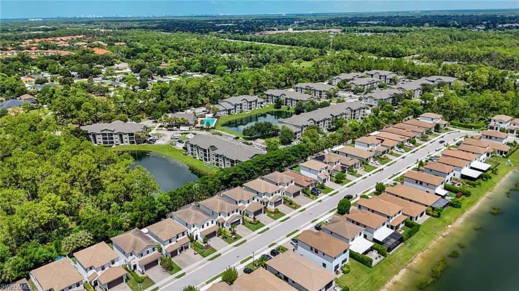 8785 Madrid Cir, Naples, photo 27